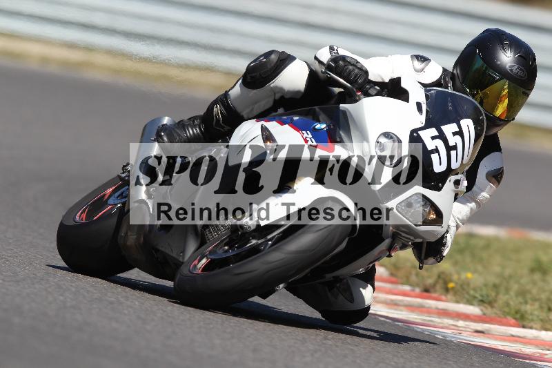 /Archiv-2022/54 13.08.2022 Plüss Moto Sport ADR/Freies Fahren/550
